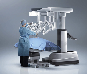 Γυναικολογικές παθήσεις; Ο λόγος στη ρομποτική χειρουργική και το σύστημα da Vinci 