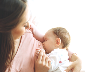 Μητρικός Θηλασμός: μύθοι και πραγματικότητες για τις νέες μητέρες